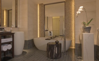 Bathroom Deluxe Suite