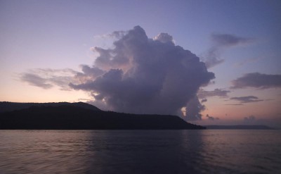 sunrise over nearby island (Koh Rong)_8592