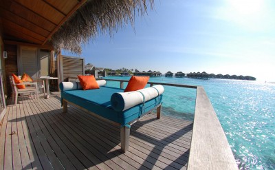 43466171-H1-Over_Water_Bungalow_deck