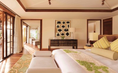 Jumeirah Vittaveli - Beach Suites Main Bedroom-Quick Preset_2165x1000