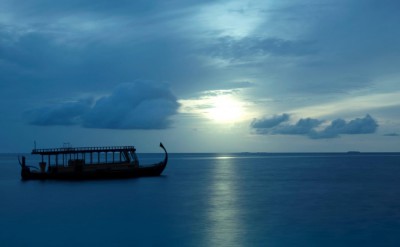 Jumeirah Vittaveli - Traditional Maldivian Dhoni Cruise-Quick Preset_1335x1000