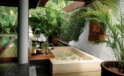 LEC-Rooms-1Bedroom Villa-Outdoor Bathtub