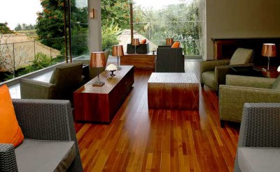 088 - club lounge