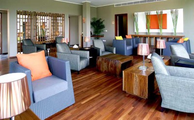 089 - club lounge