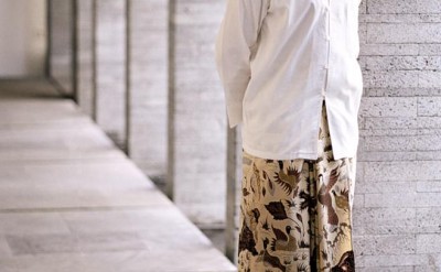 44031366-H1-Staff_in_Uniform