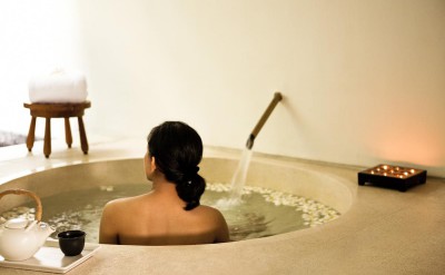 UMA SPA BATH