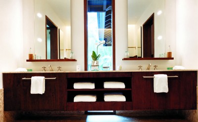 44182803-H1-2BR_Retreat_Villa_Bathroom_2