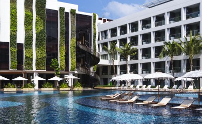 Exterior_Wide_Pool_Day