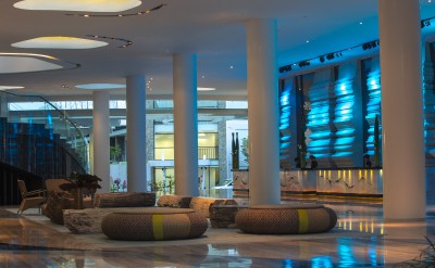 Lobby_Wide