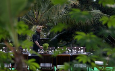alilaubud-dining-over-the-paddies-02