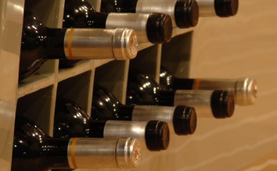 23Wine selection in the bar area-Quick Preset_1000x1505
