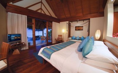 43417047-H1-Sunrise___Sunset_Beach_Villa_bedroom