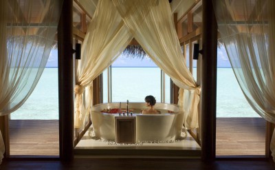 43417265-H1-Anantara_Over_Water_Spa