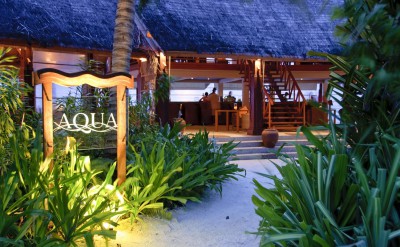 43417977-H1-Aqua_Bar_exterior