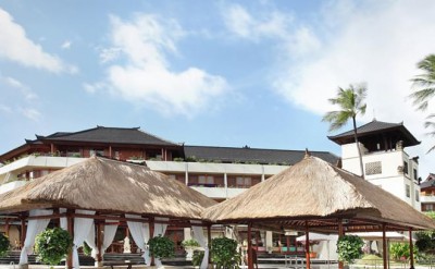 Pool Bar