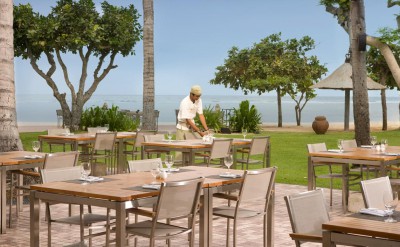 chess beachfront restaurant
