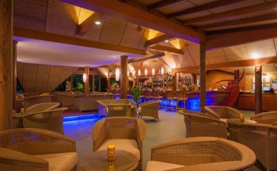 022-Fung-Bar