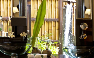 25557310-H1-Vabbinfaru Villa Outdoor Shower