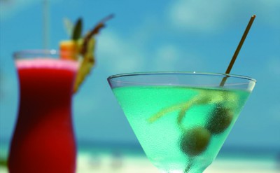 25557326-H1-BTMV_Restaurant_BT_BlueSaphireFruitPunch_022_MR